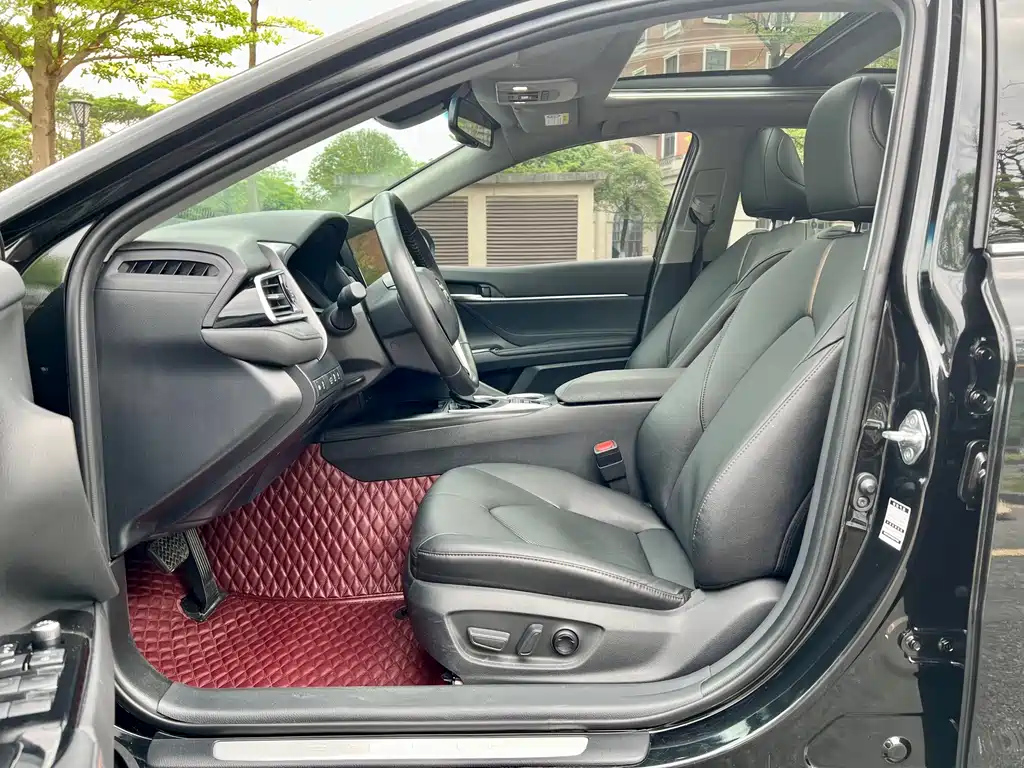TOYOTA CAMRY 2022