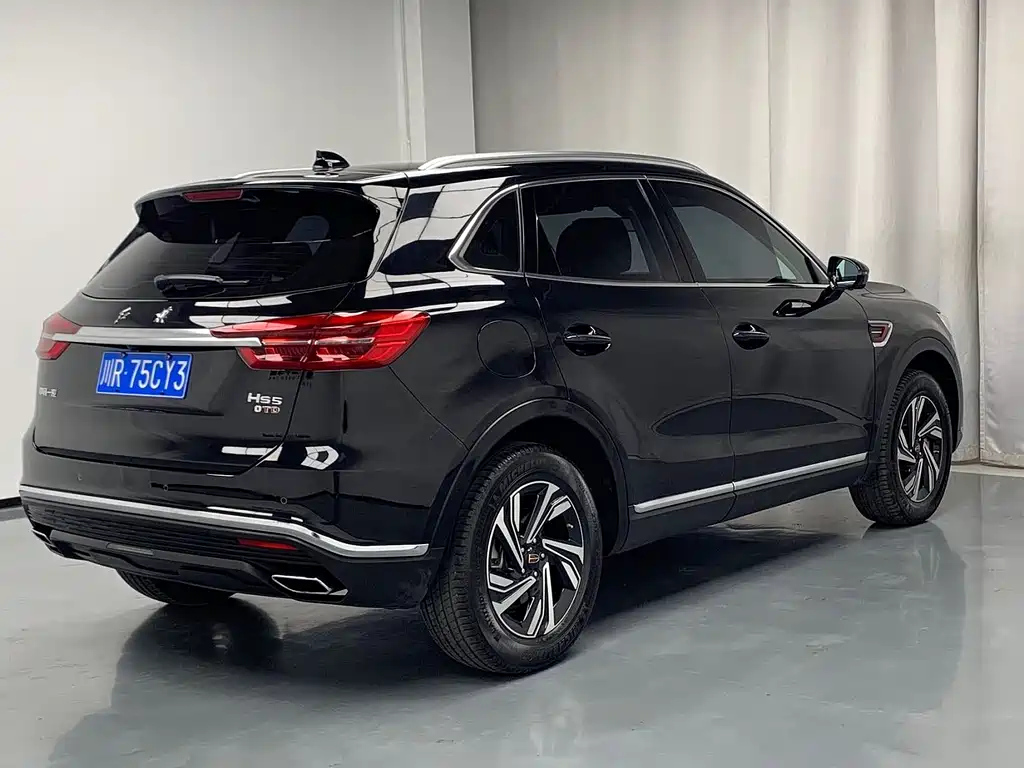 HONGQI HS5 2022