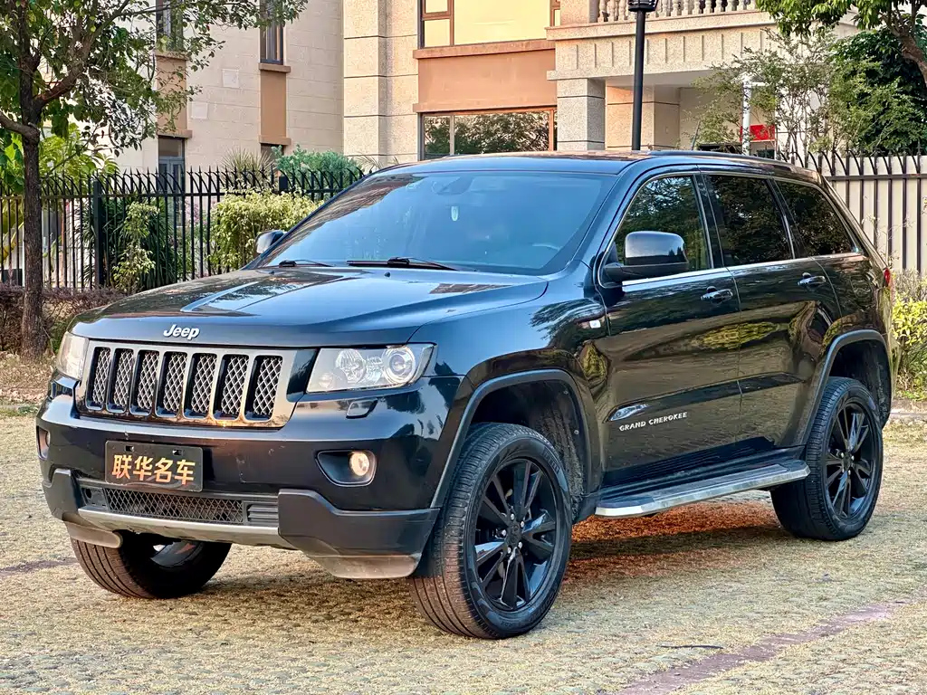 JEEP GRAND CHEROKEE IMPORT 2012