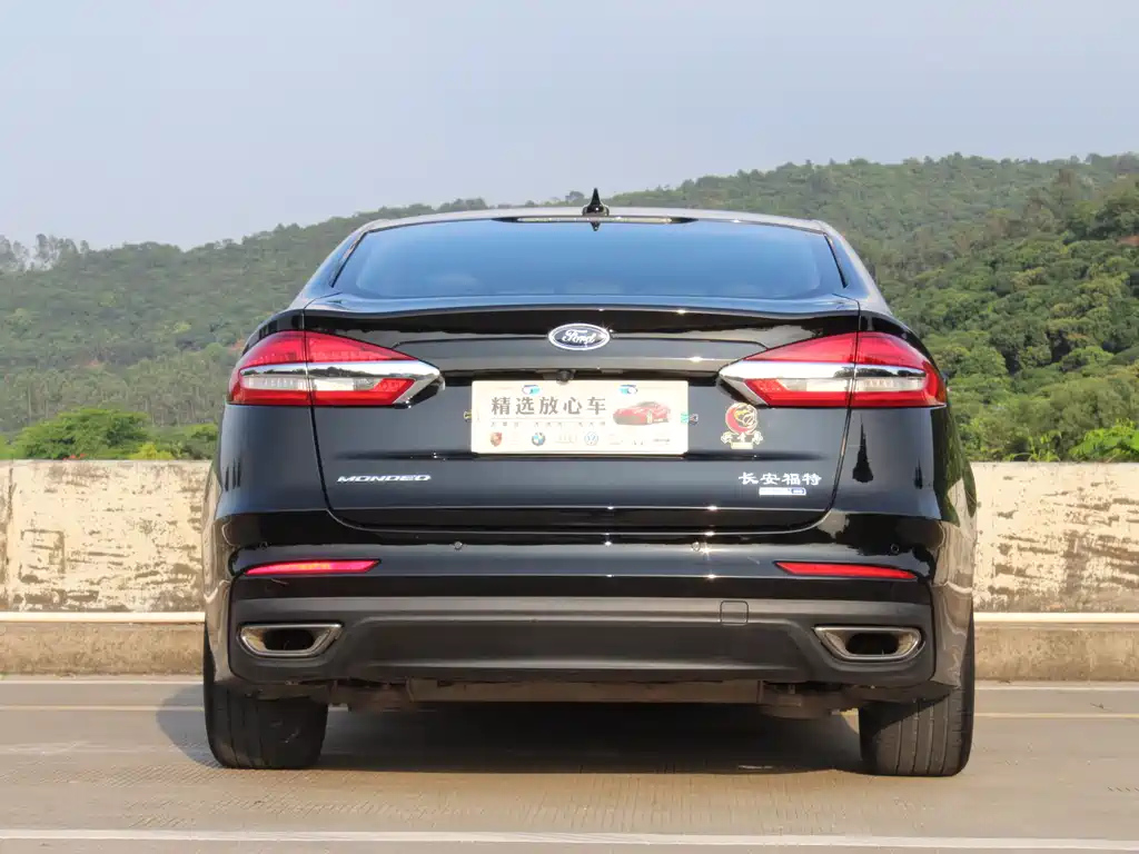 FORD MONDEO 2021