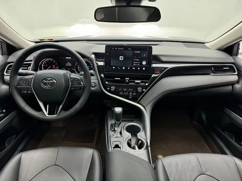 TOYOTA CAMRY 2022