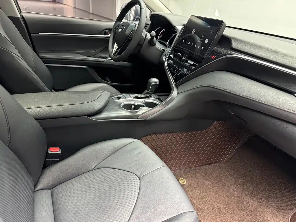 TOYOTA CAMRY 2022