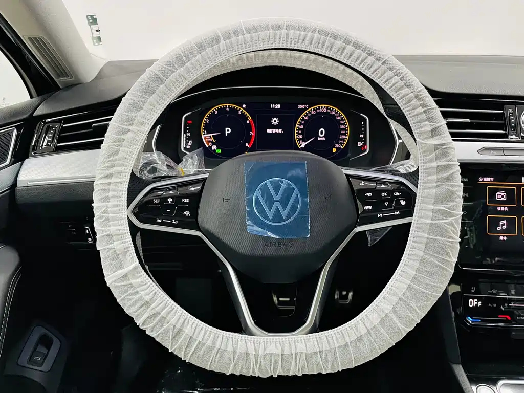 VOLKSWAGEN MAGOTAN 2024