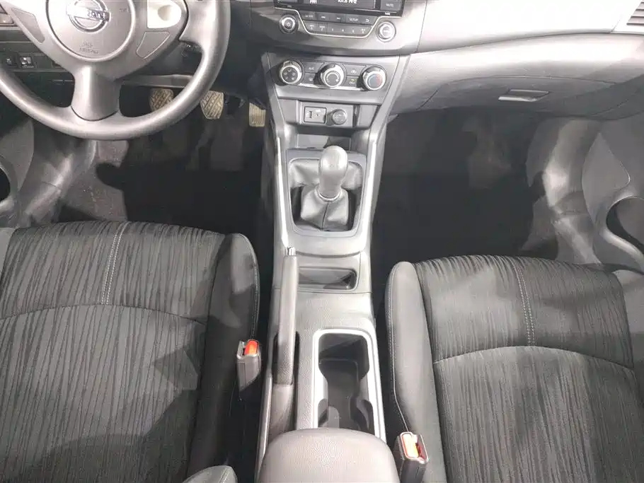 NISSAN SYLPHY 2021