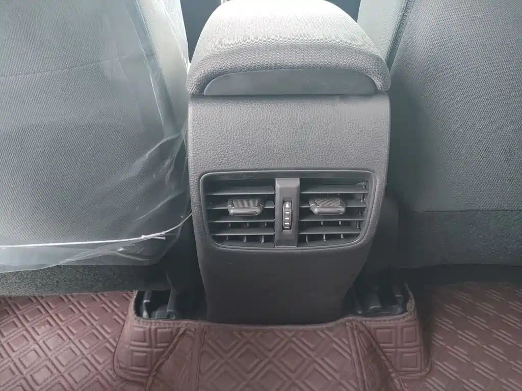 TOYOTA COROLLA CROSS 2024