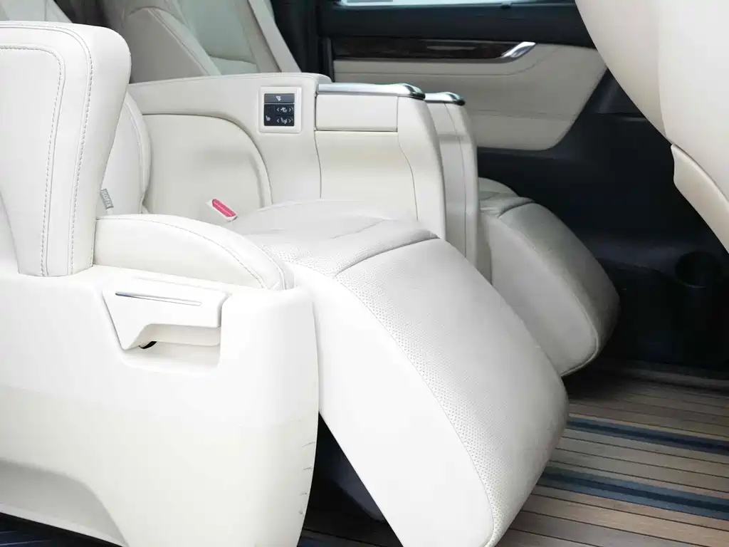 TOYOTA ALPHARD 2018