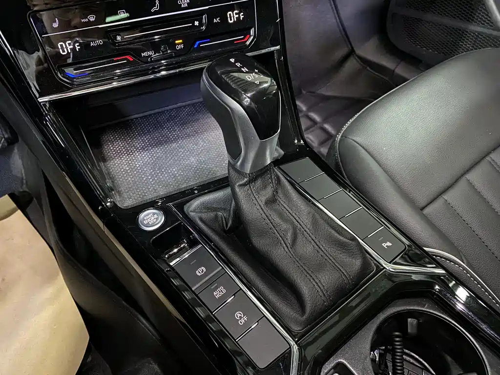 VOLKSWAGEN PASSAT 2022