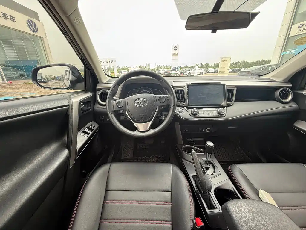 TOYOTA RAV4 RONGFANG 2016