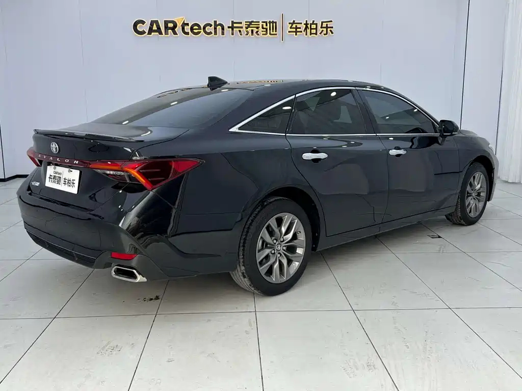 TOYOTA AVALON 2022