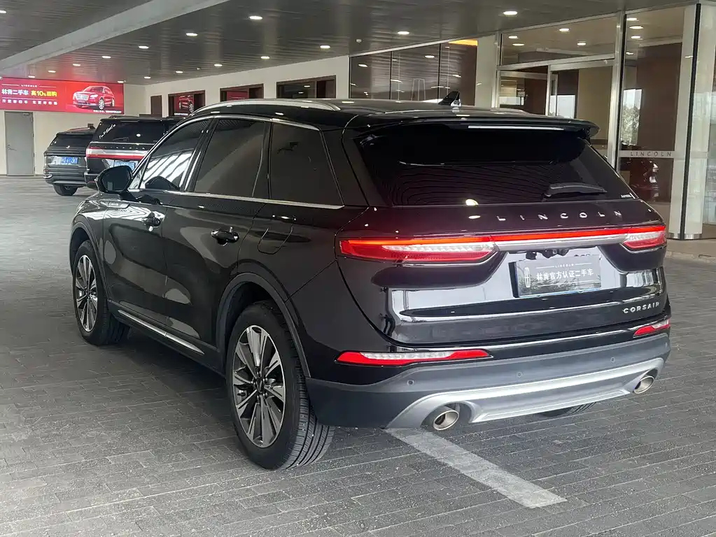 LINCOLN ADVENTURER 2022