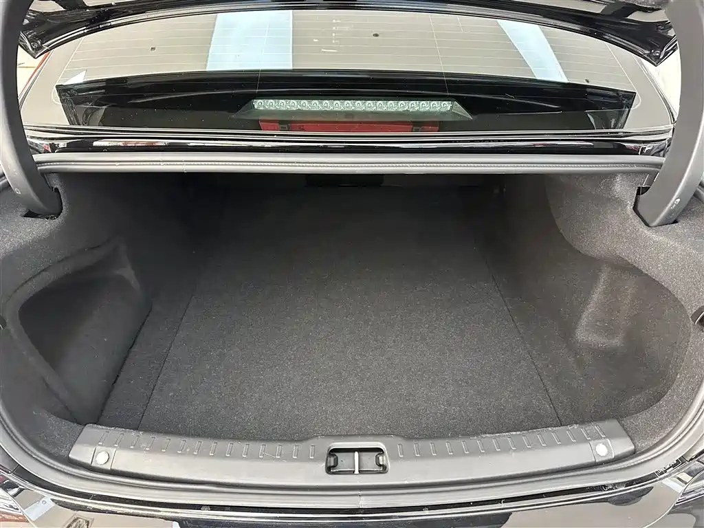 VOLVO S90 2022