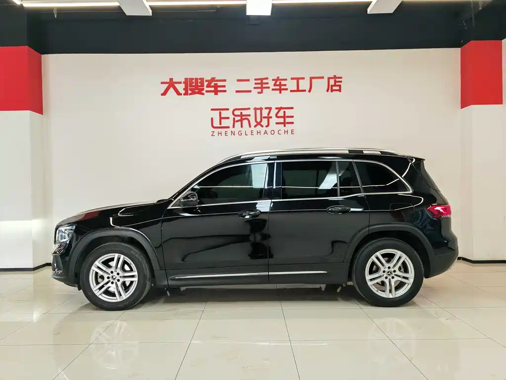 MERCEDES BENZ GLB 2022