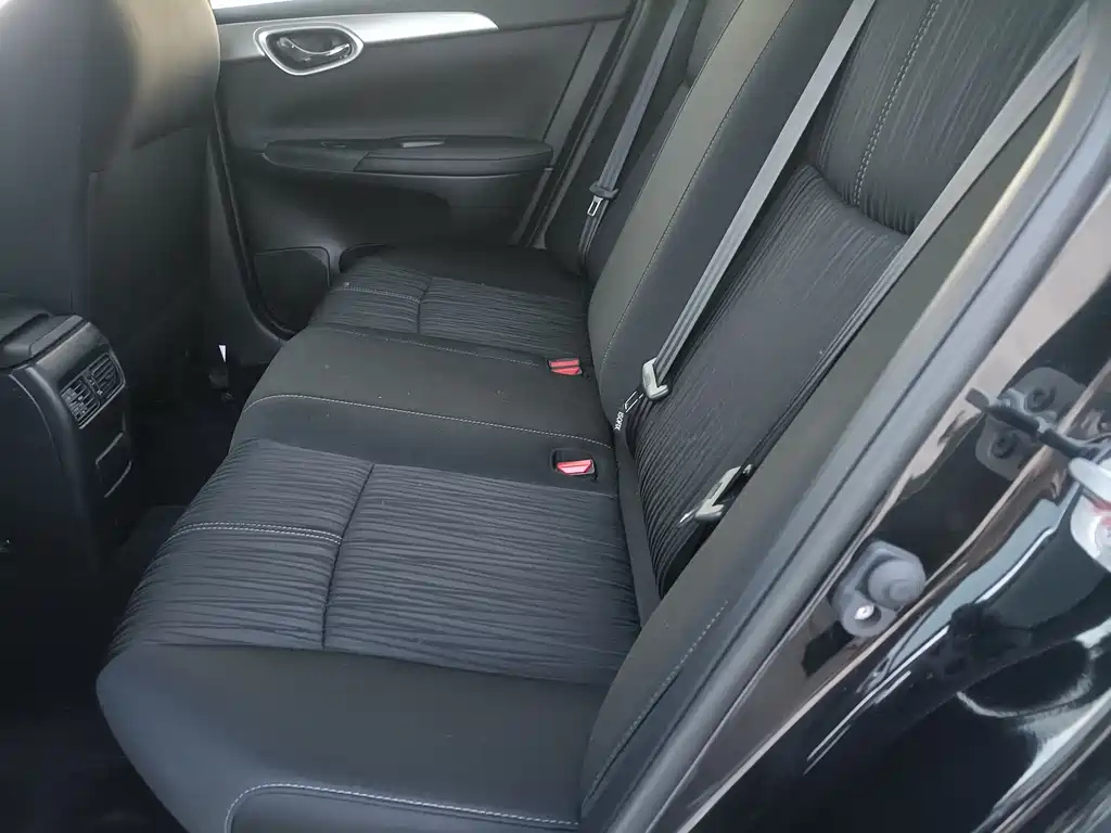 NISSAN SYLPHY 2022