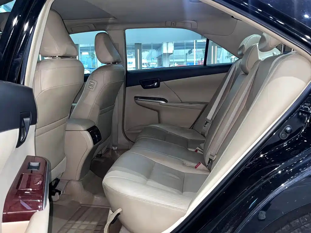 TOYOTA CAMRY 2013