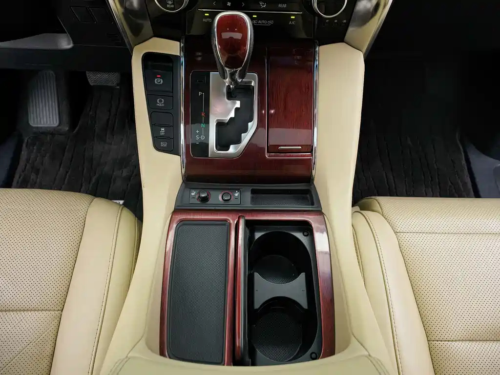 TOYOTA ALPHARD 2016