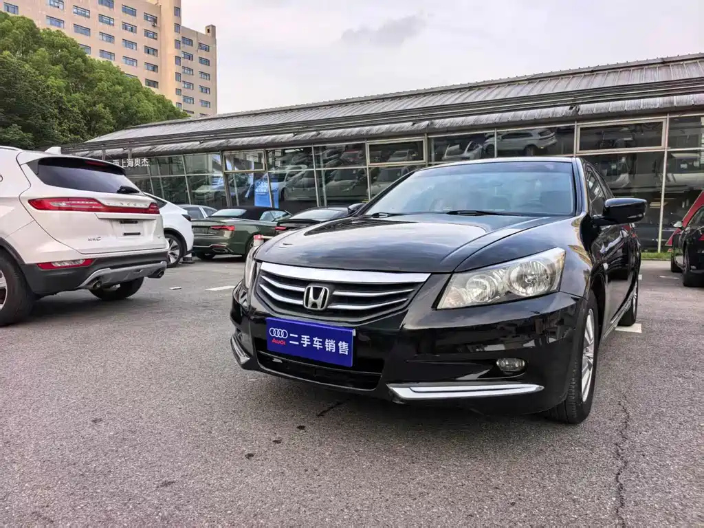 HONDA ACCORD 2011