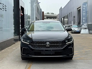 VOLKSWAGEN PASSAT 2023