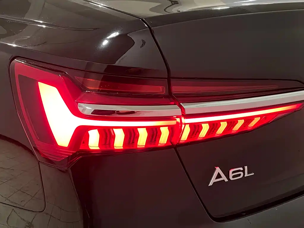 AUDI A6L 2020