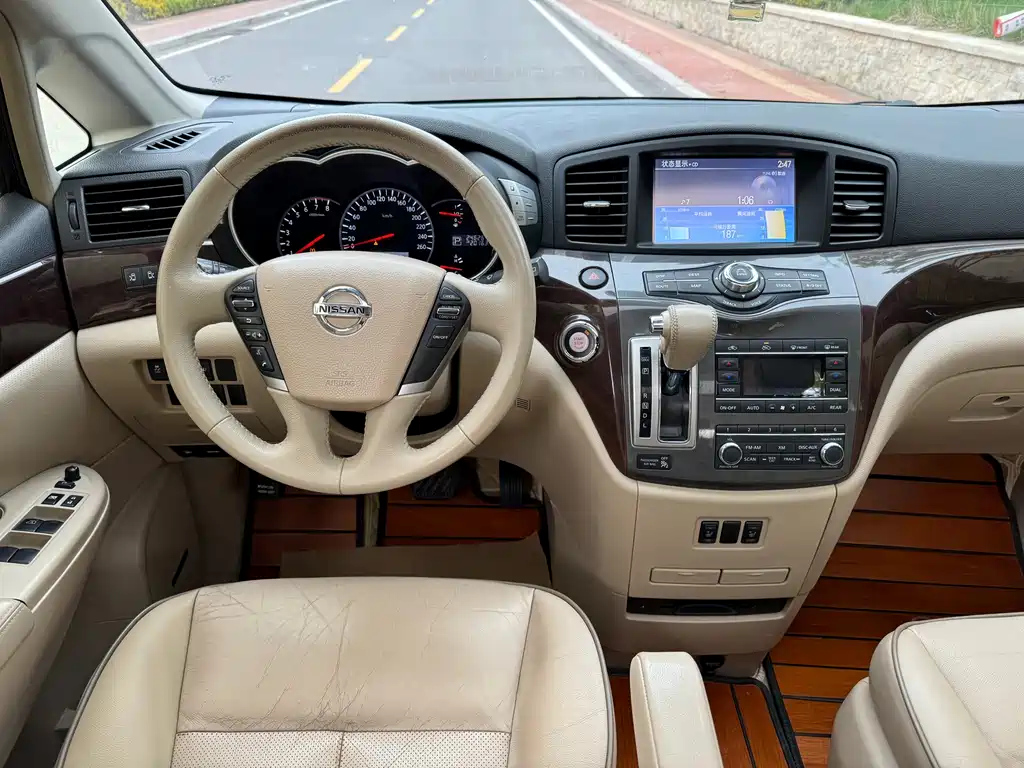 NISSAN QUEST 2014