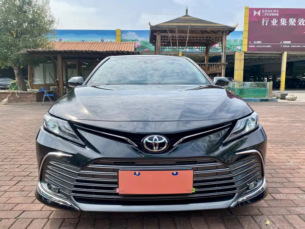 TOYOTA CAMRY 2021