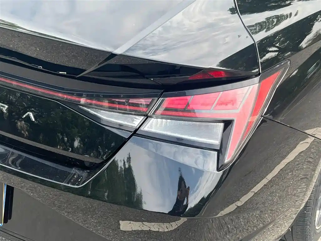 HYUNDAI ELANTRA 2021