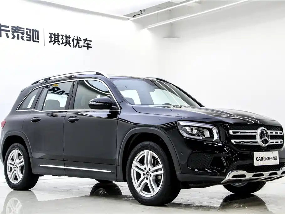 MERCEDES BENZ GLB 2023