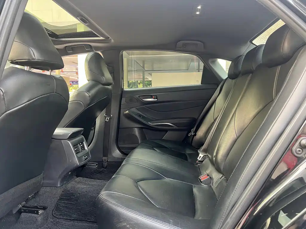 TOYOTA AVALON 2020