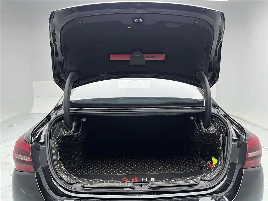 HONGQI H5 2022