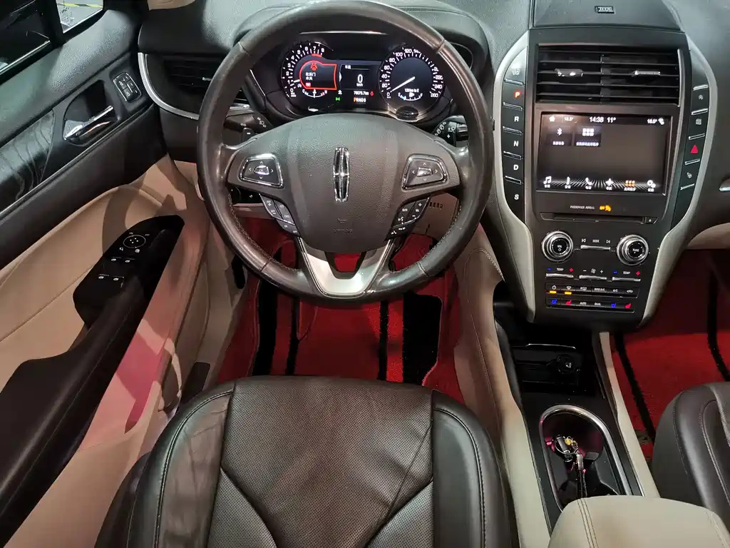 LINCOLN MKC 2018
