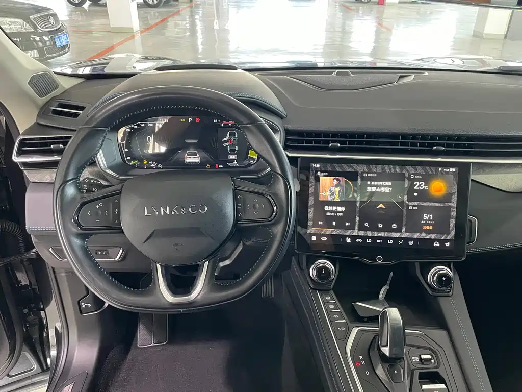 LYNK&CO 05 2021