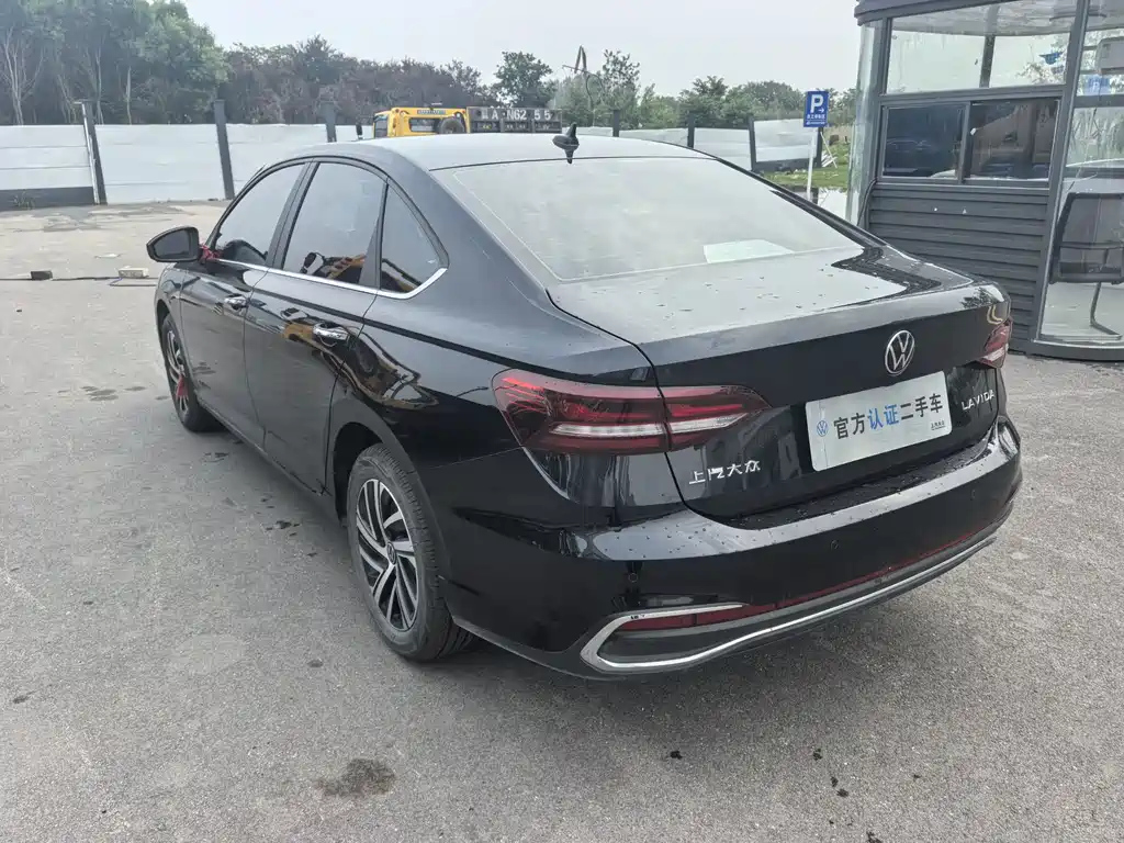 VOLKSWAGEN LAVIDA 2024