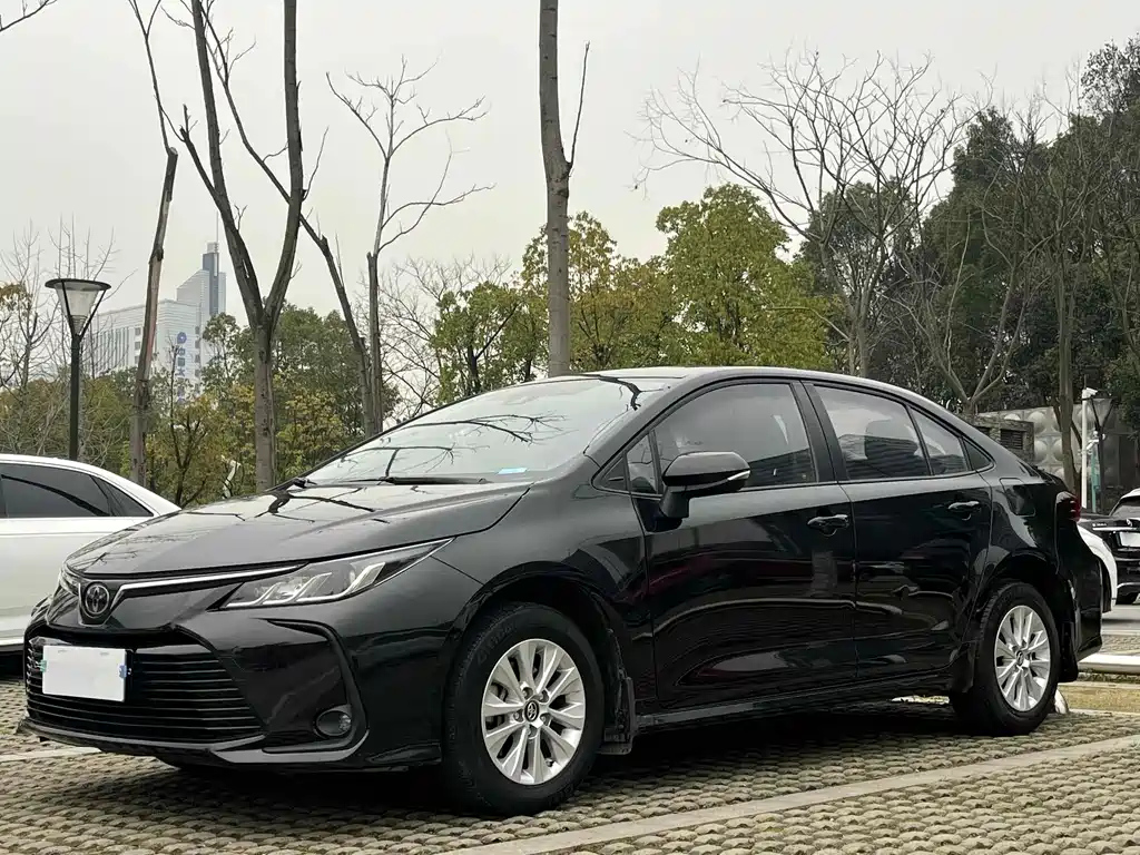 TOYOTA COROLLA 2020