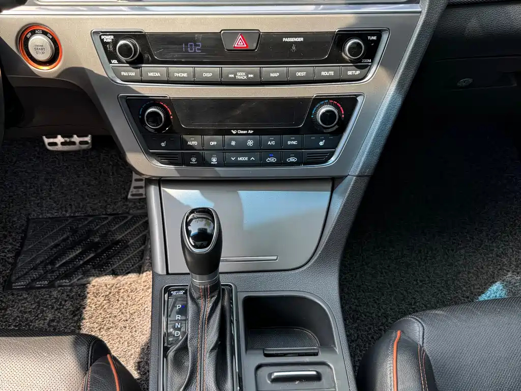HYUNDAI SONATA 2015