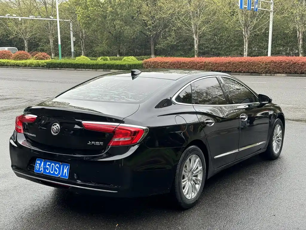 BUICK LACROSSE 2019
