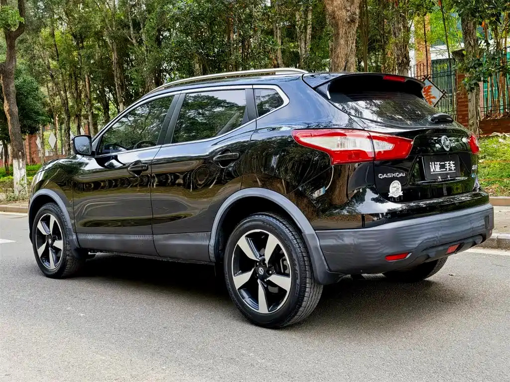 NISSAN QASHQAI 2018