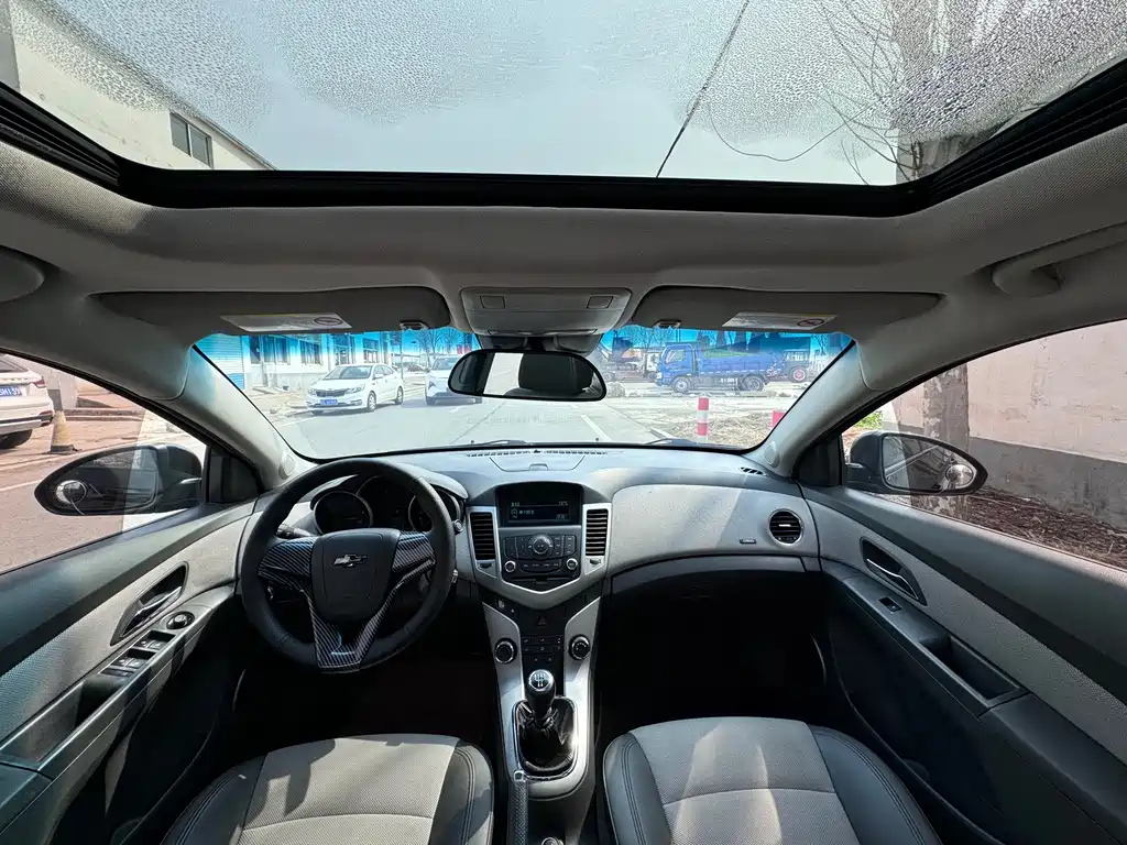 CHEVROLET CRUZE 2010