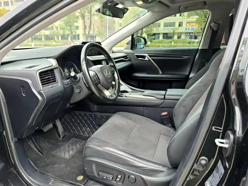 LEXUS RX 2019
