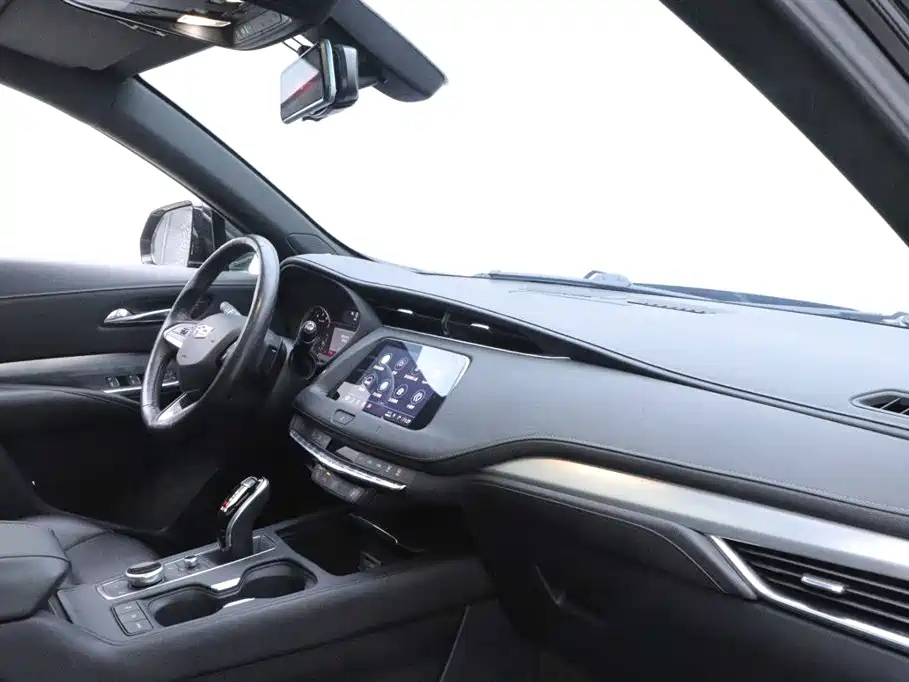 CADILLAC XT4 2021