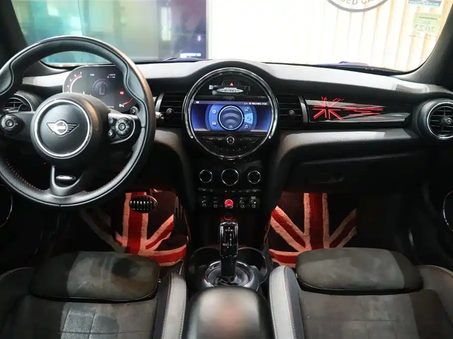 MINI JCW 2021