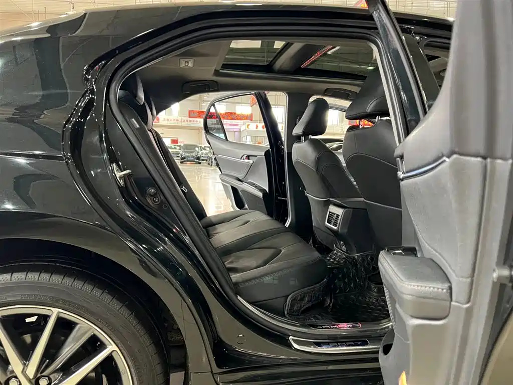 TOYOTA CAMRY 2022