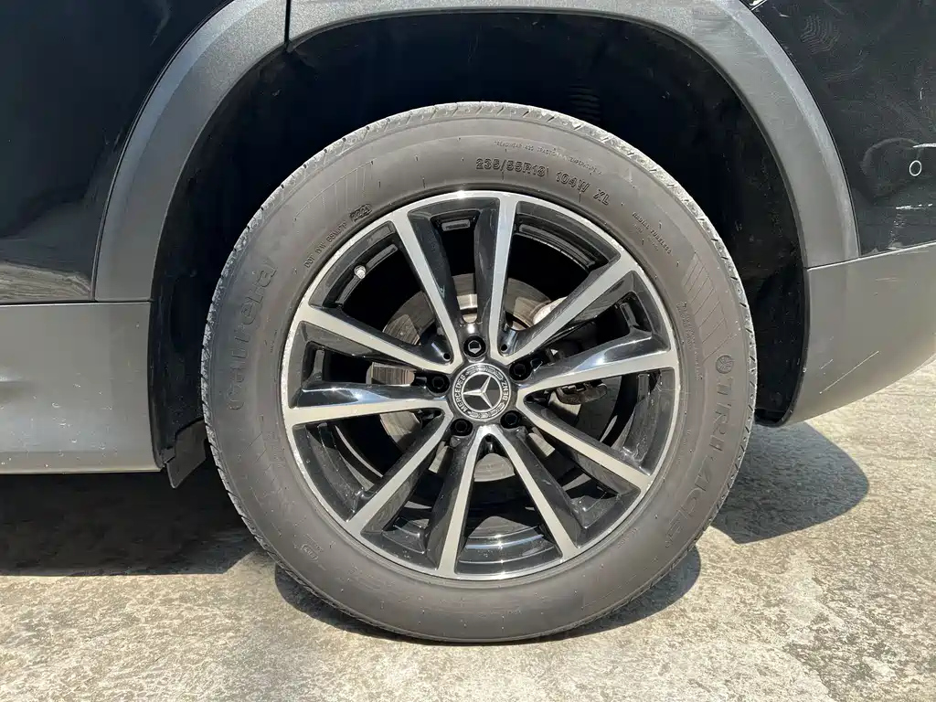 MERCEDES BENZ GLB 2021