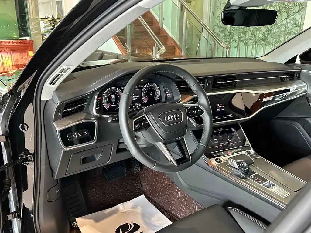 AUDI A6L 2023
