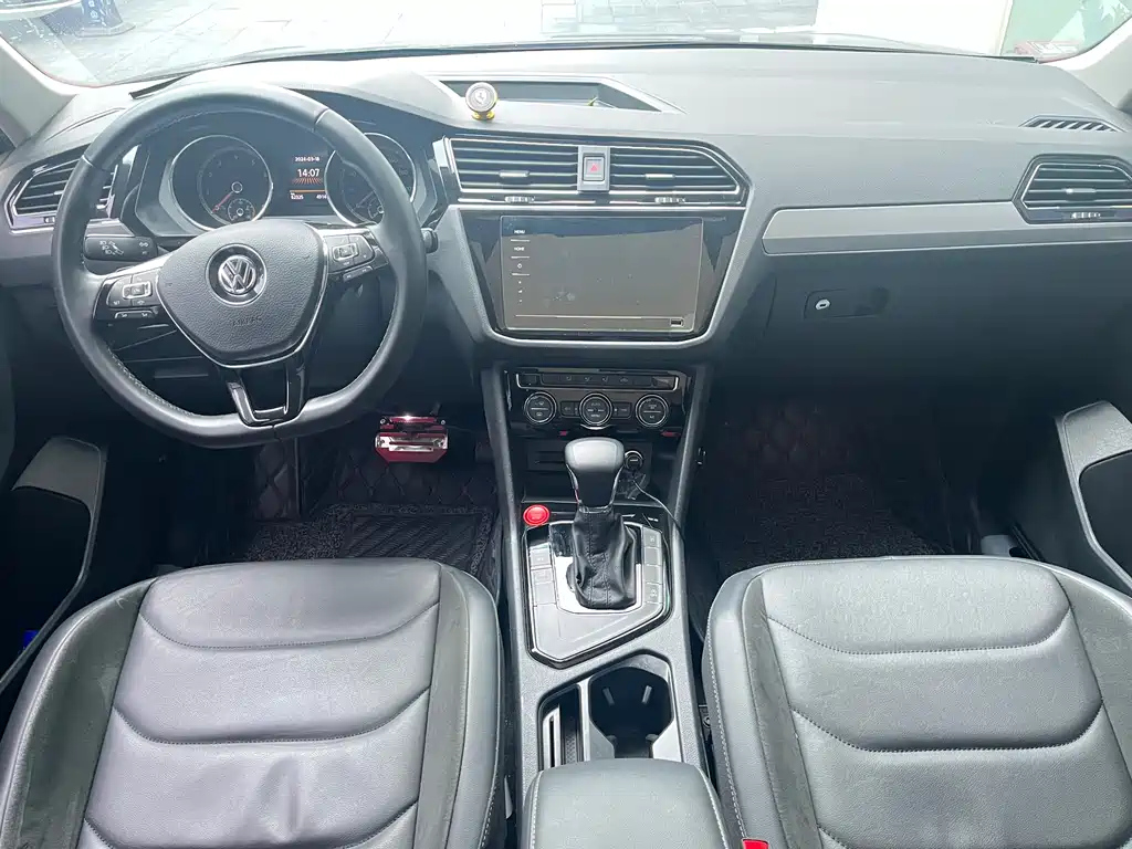VOLKSWAGEN TIGUAN L 2020