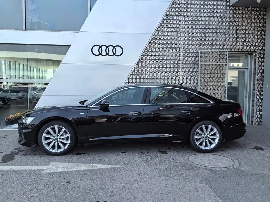 AUDI A6L 2021