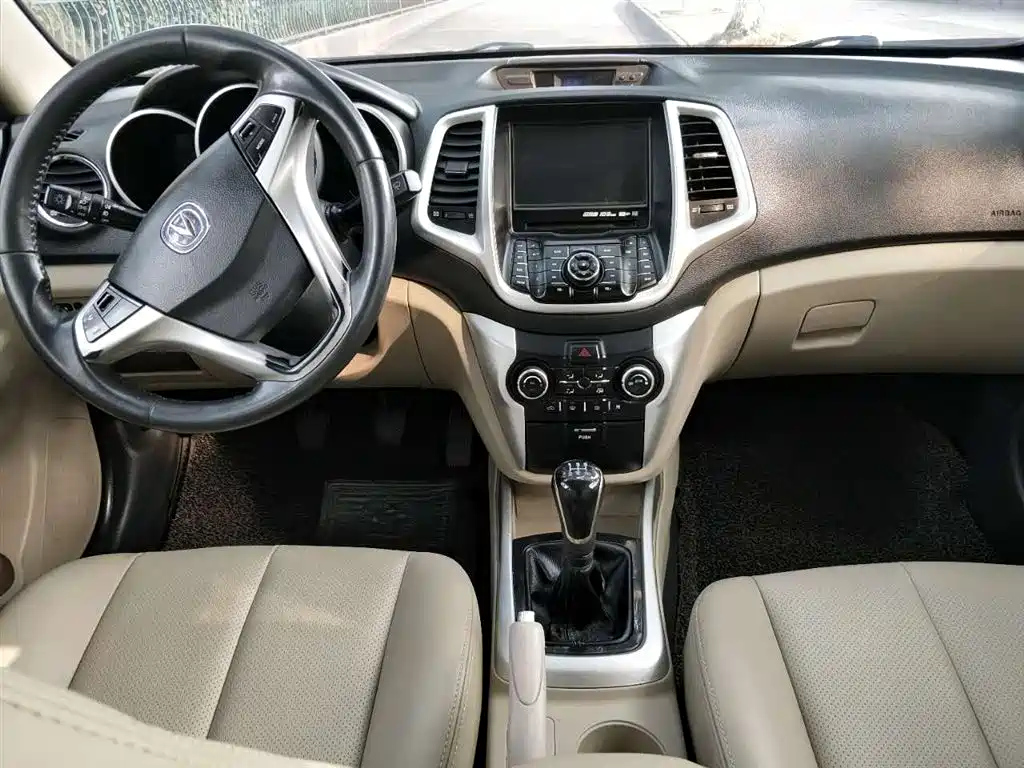CHANGAN EADO 2014