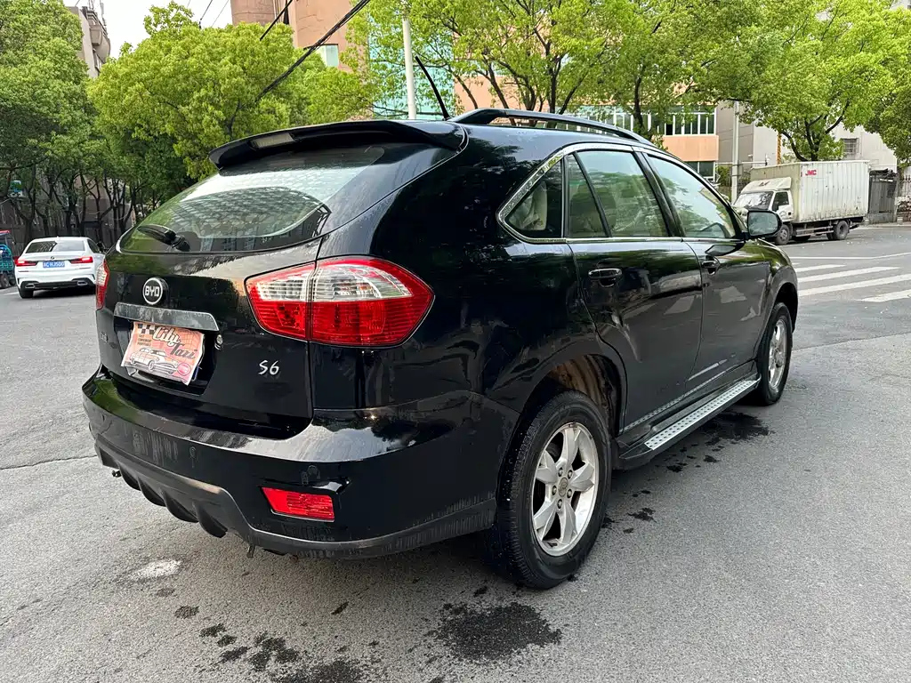 BYD S6 2012