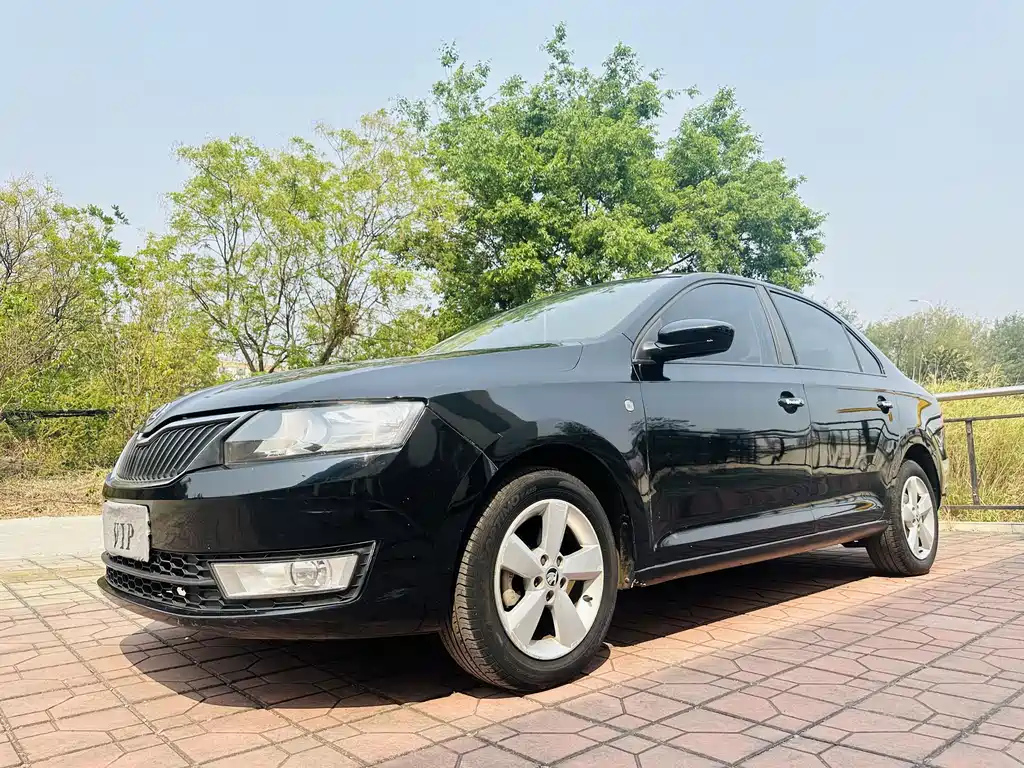 SKODA RAPID 2013