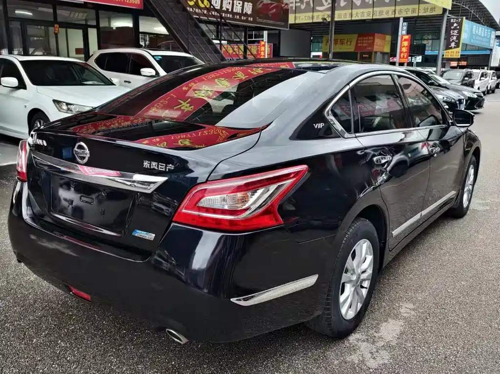 NISSAN TEANA 2016