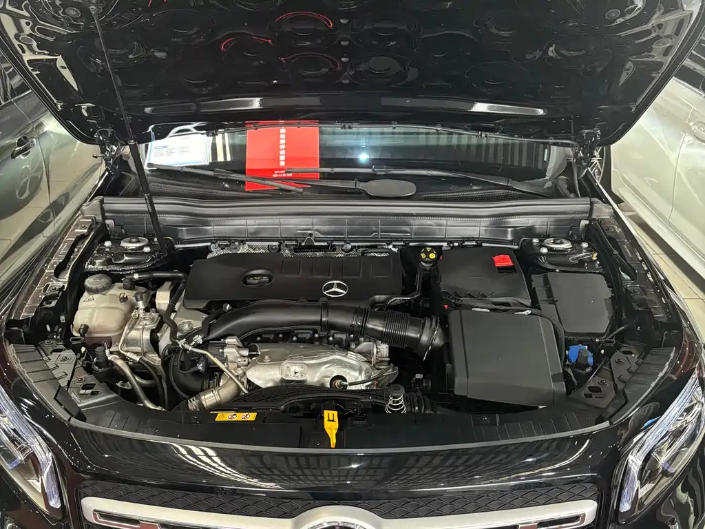 MERCEDES BENZ GLB 2023
