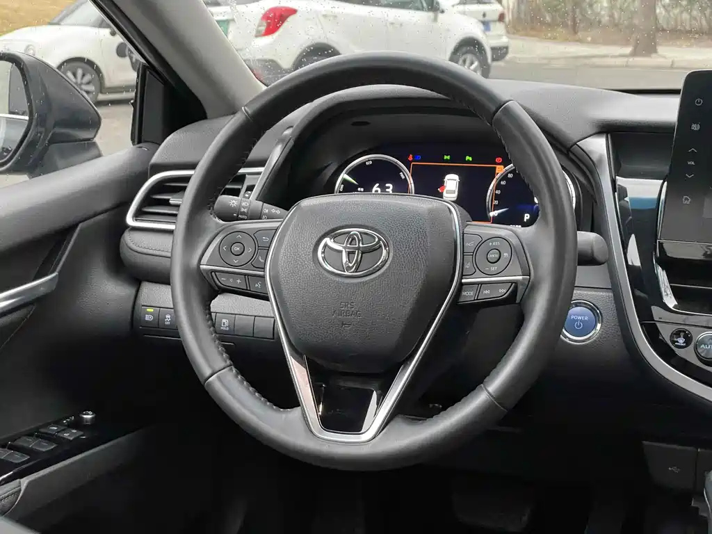 TOYOTA CAMRY 2021